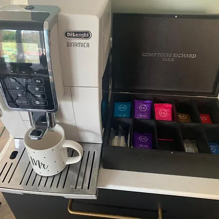 11 M2 Privee Et Calme A 住宿加早餐酒店 3*