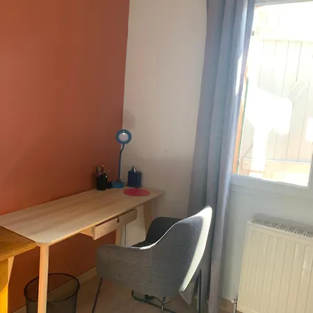 11 M2 Privée Et Calme à Bed & Breakfast