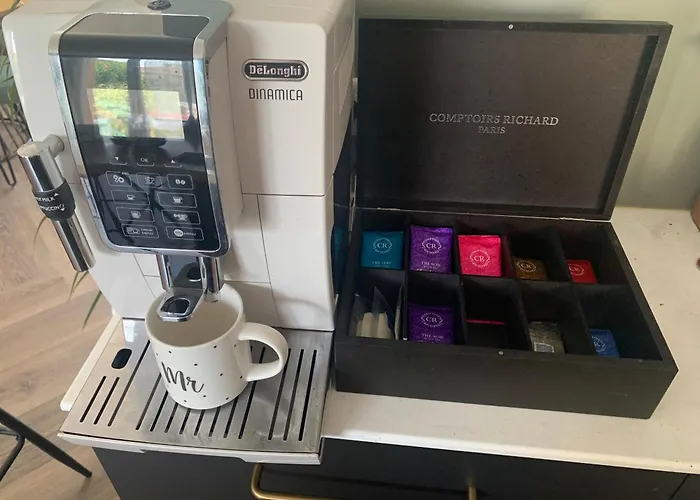 11 M2 Privee Et Calme A Nocleg ze śniadaniem 3*